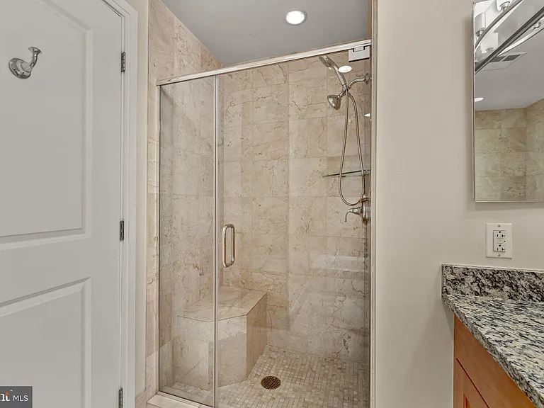 8220 Crestwood Heights Dr #1411 — Photo 18