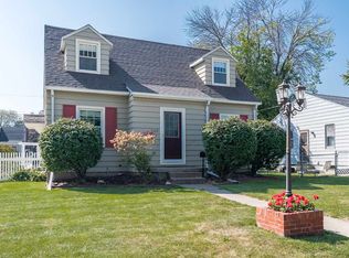 2327 W Lombard St, Davenport, IA 52804