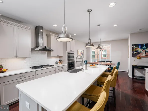 1209 Berry St, Baltimore, MD 21211