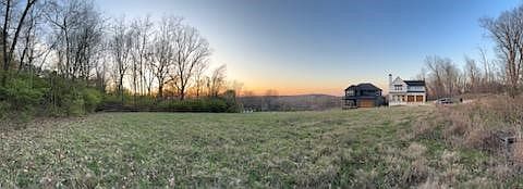 1st image of E Panorama Pl
