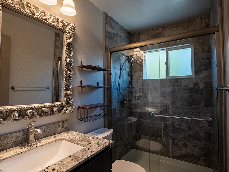 1164 Linda Dr — Photo 12