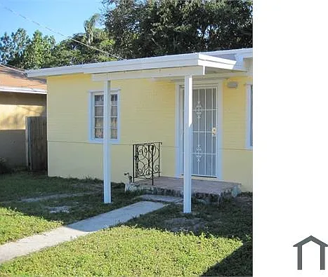 280 NW 51st St