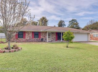 2185 Floyd Dr, Biloxi, MS 39531
