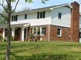212 Circle Dr, Morehead, KY 40351