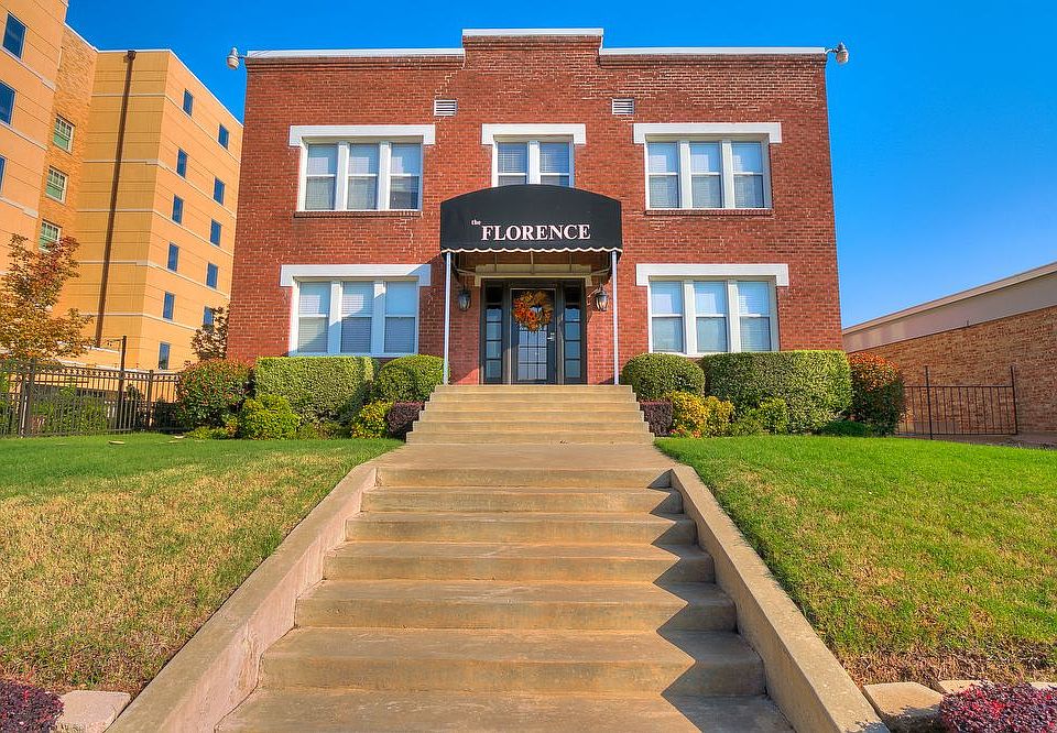 2nd image of 429 NW 11th St APT 02
