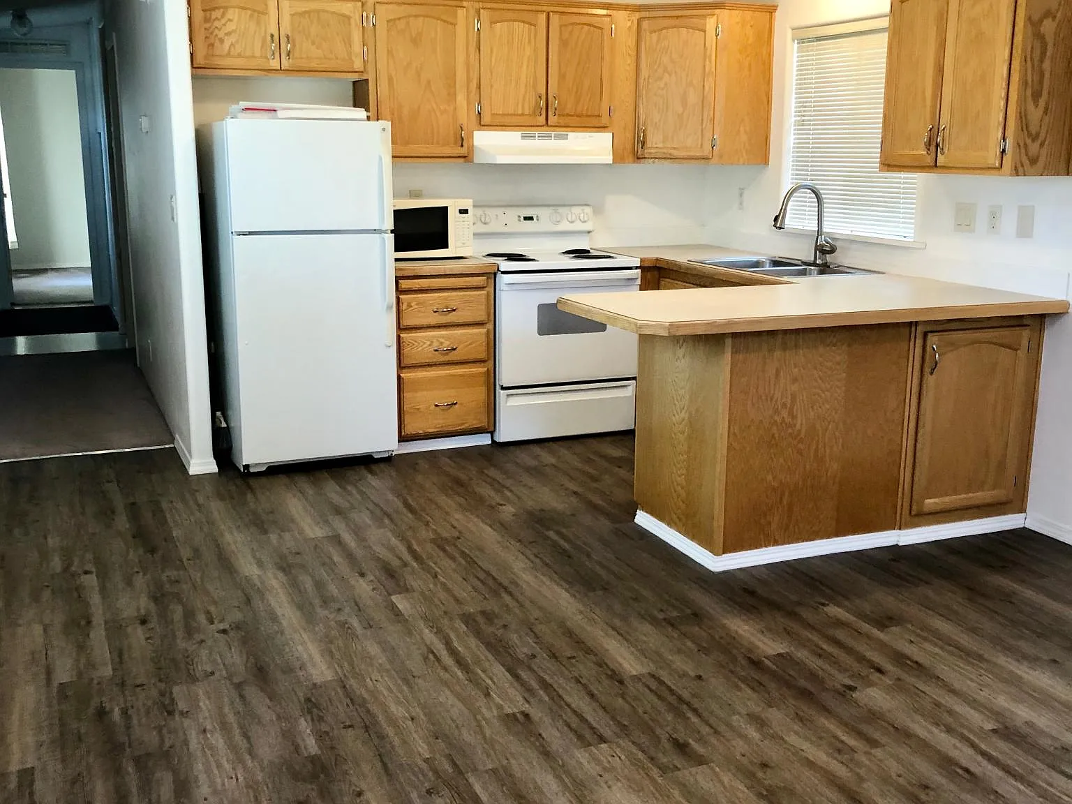 8 Peregrine Dr — Photo 2
