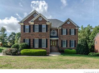4639 Snow Dr, Harrisburg, NC 28075