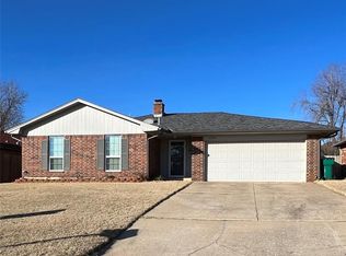 12409 SW 5th St, Yukon, OK 73099