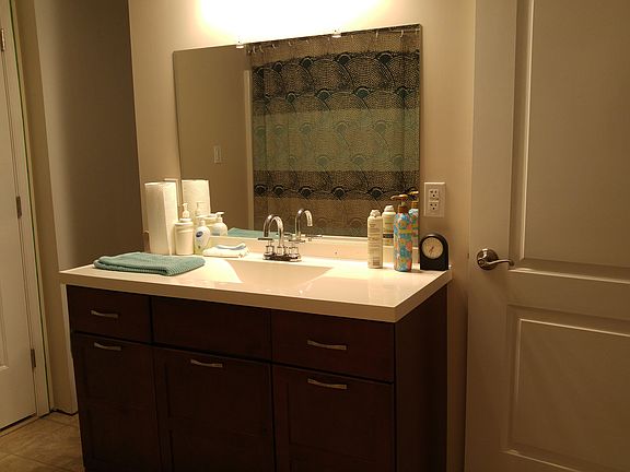 4th image of 1075 Longview Estates Dr