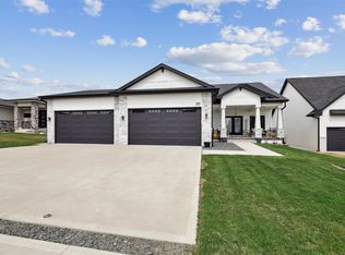 875 Roman Rd, Waukee, IA 50263