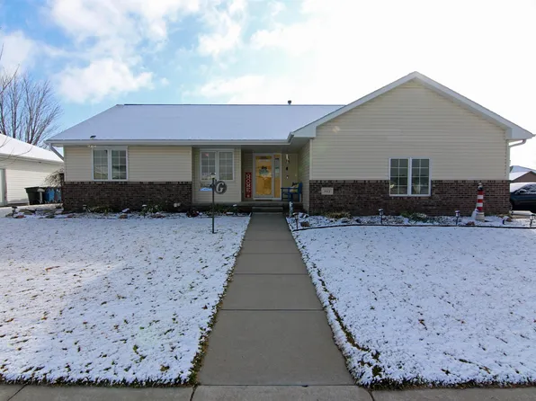803 12th Ave, Kearney, NE 68845