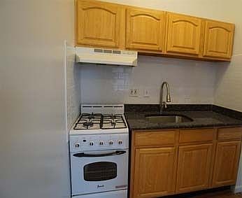 4th image of 1176 Bedford Ave