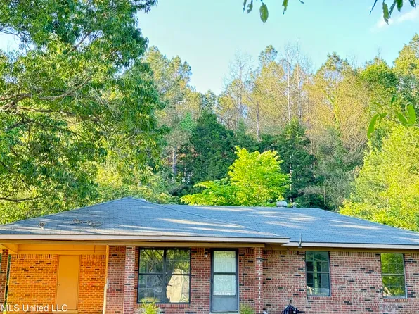 126 County Road 122, Carrollton, MS 38917