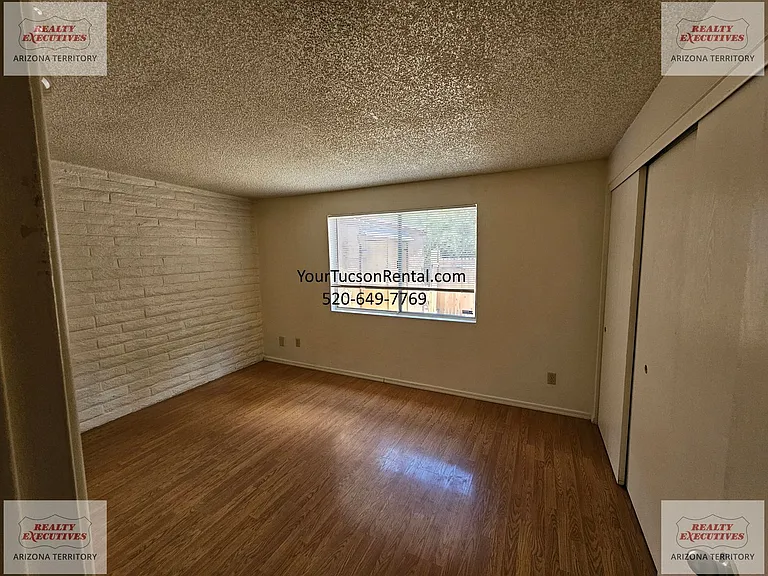 2743 W Sheryl Dr — Photo 16