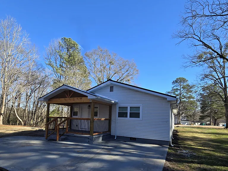Cedar Dr — Photo 21