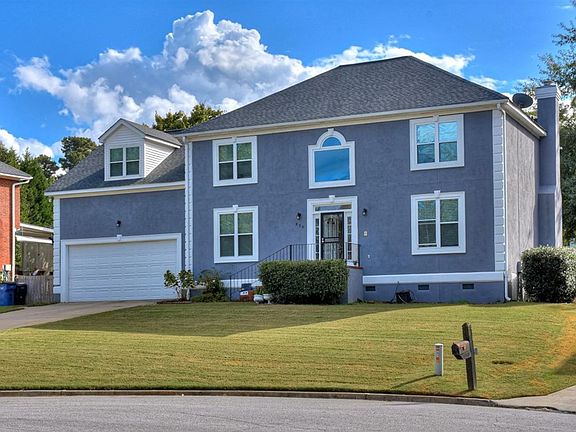 2nd image of 834 Woodberry Dr