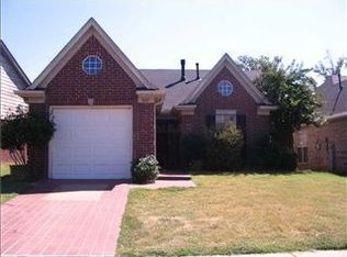 5687 Sycamore Woods Dr, Memphis, TN 38134