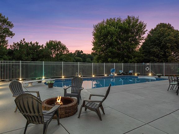 2nd image of 8754 Ridge Ponds Ct