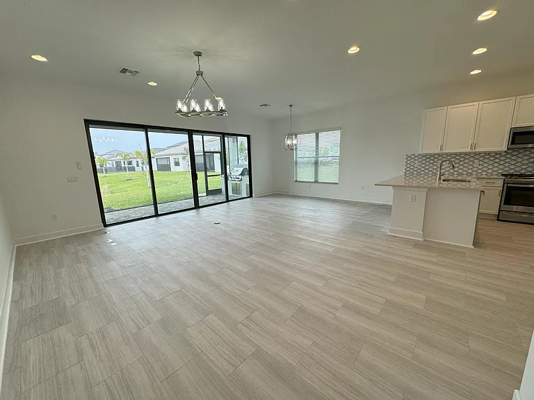 20373 Estero Crossing Blvd — Photo 5