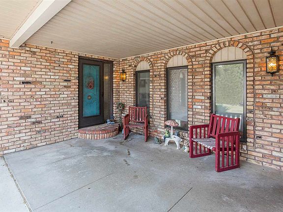 2nd image of 11326 102nd Avenue Ct