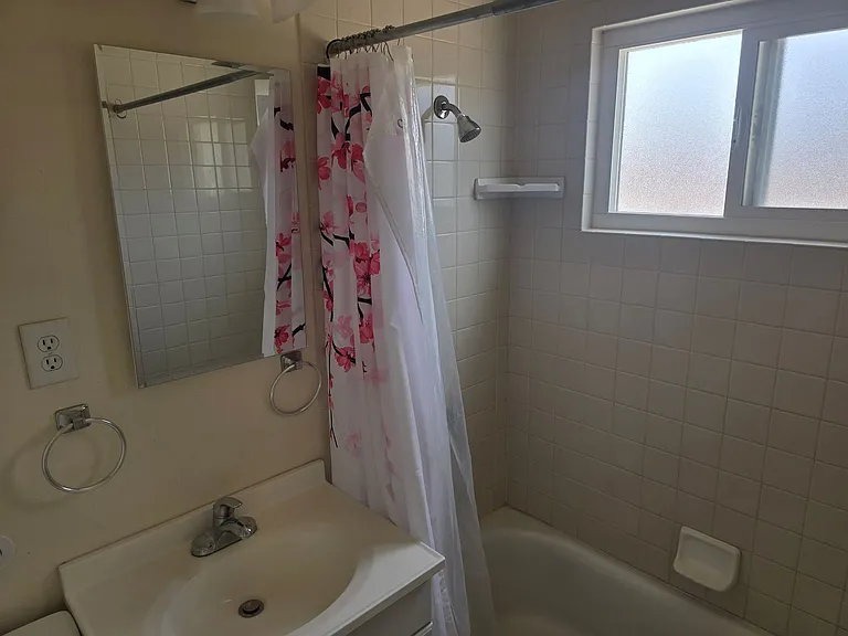 2640 Stine Way — Photo 9