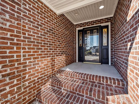 5th image of 459 Chadwick Shores Drive