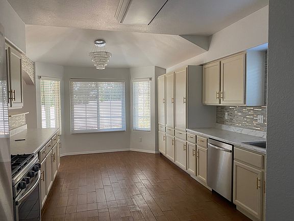 5th image of 5028 W Hurston Dr
