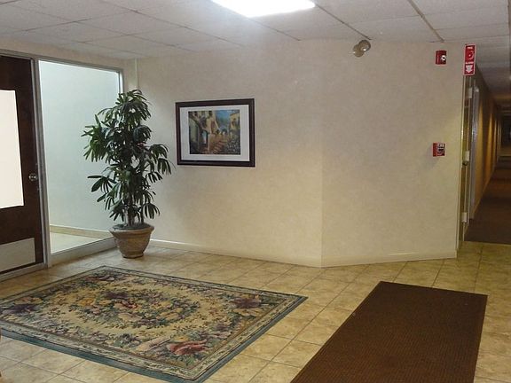 Foyer, 1st level