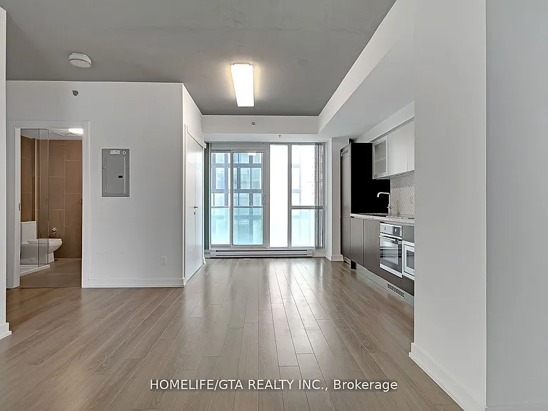 220 George St #506 — Photo 15
