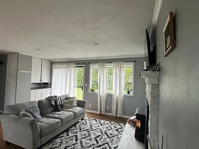 3480 Oak St #3480 — Photo 5