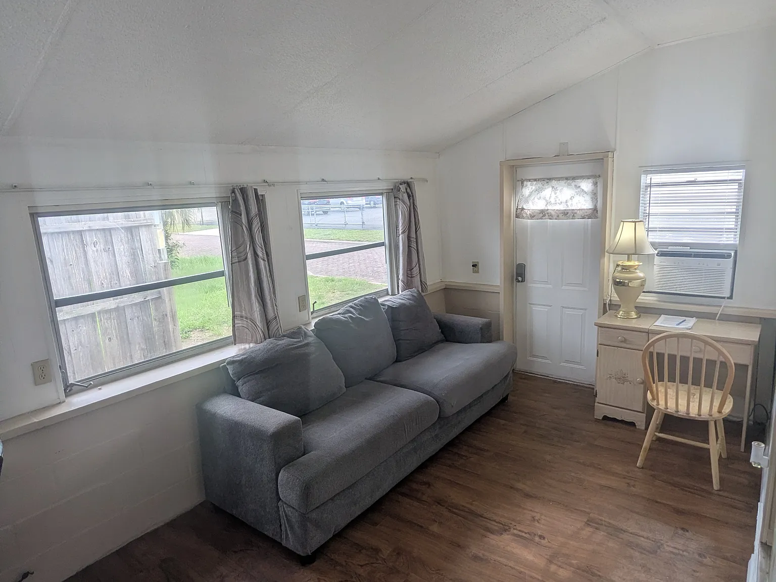 1 bed, 471 sqft, $1,100 — Photo 2