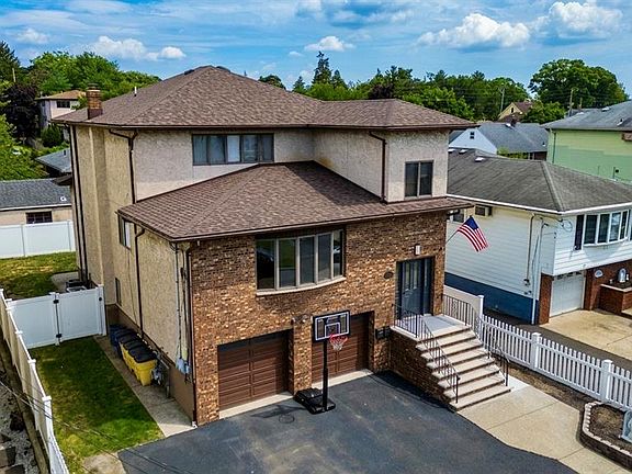 2nd image of 44 Williams Ave