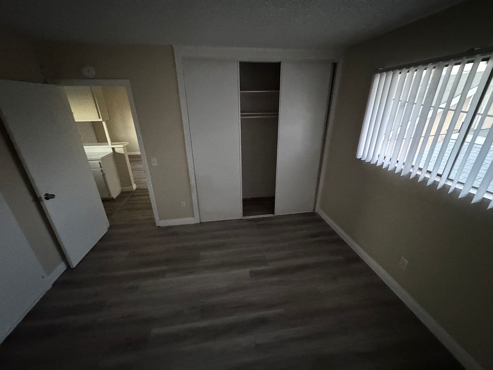 1st image of 679 W 21st St APT 7