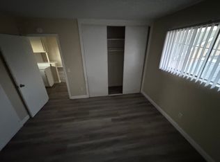 679 W 21st St APT 7, San Bernardino, CA 92405