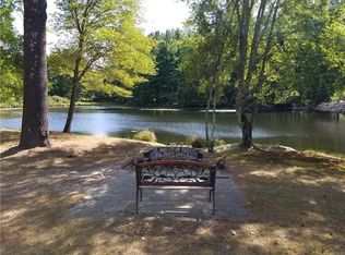 515 Black Plain Rd, North Smithfield, RI 02896