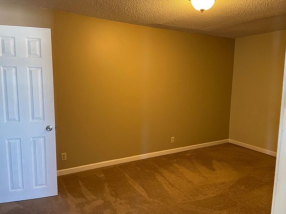 3rd image of 15193 S Dixie Hwy #3