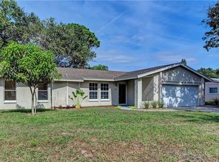 811 Queen Palm Ln, Sarasota, FL 34243