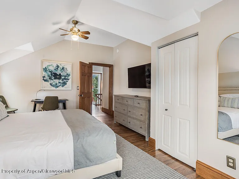 85 N 8th St — Photo 27