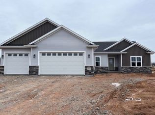 5353 Cornhusk Ln, Omro, WI 54963