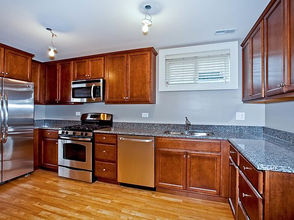 2nd image of 61 6th Ave Unit G