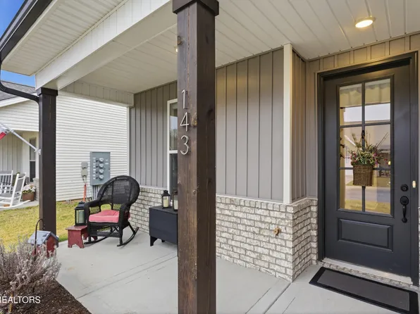 143 Elise Way, Lenoir City, TN 37771