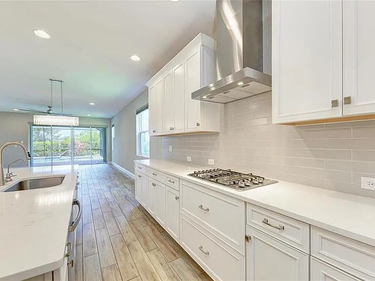 4745 Antrim Dr — Photo 26