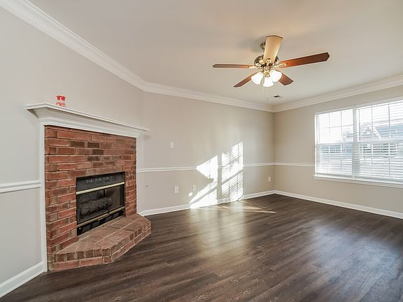 4th image of 1338 Greencliff Dr