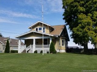 510 W North St, Girard, IL 62640