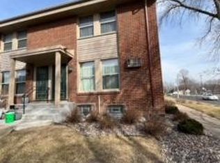 2120 14th St NW APT 1, New Brighton, MN 55112