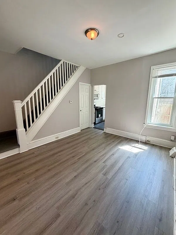 2 bed, 1.0 bath, 992 sqft, $1,250 — Photo 4