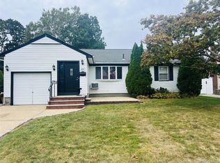 694 Blackstone Ave, East Meadow, NY 11554