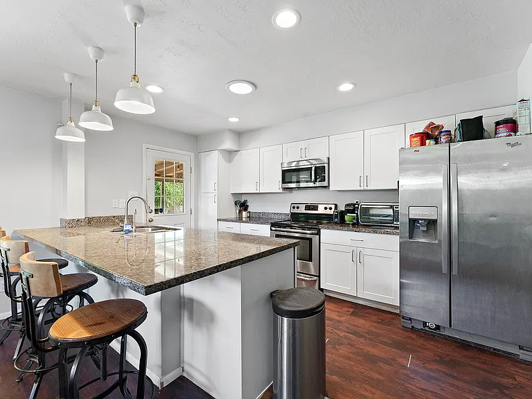 226 E Erie Dr #3 — Photo 7