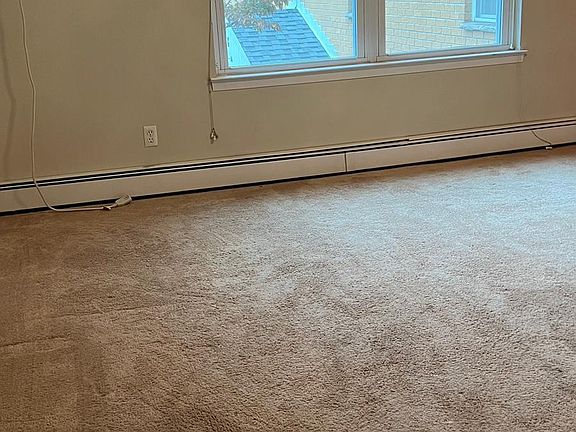 3rd image of 119 Riverview Ct #119