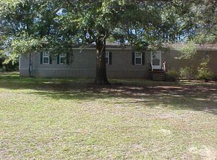 202 S 3rd St, Geneva, AL 36340